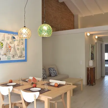 Trempat Apartment *